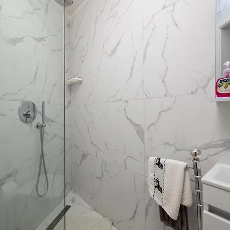 Center Sea דירה *