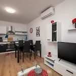 Center Sea Apartment Porec